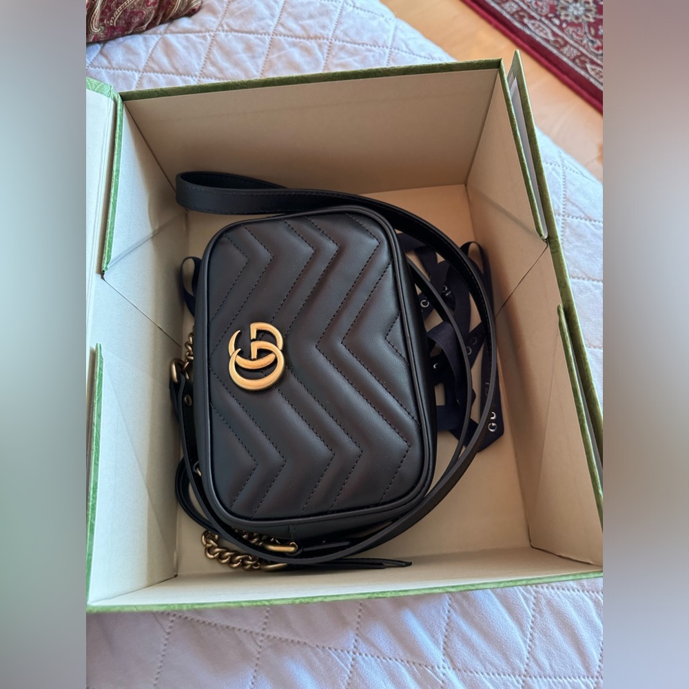 Gucci GG Marmont small shoulder bag
